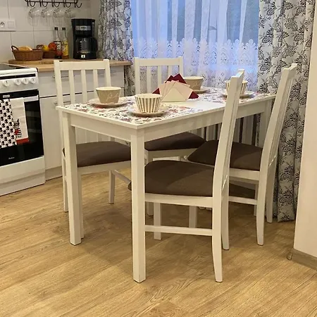 Apartament Arsenal *